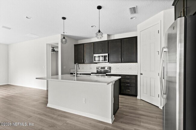 Building Photo - 3067 Alpin Dr