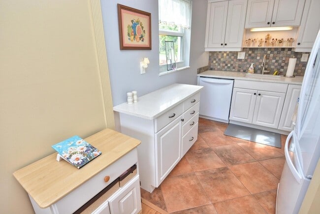 Building Photo - 1225 NW 21st St