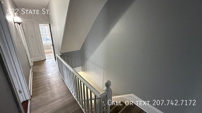 Building Photo - 922 State Street