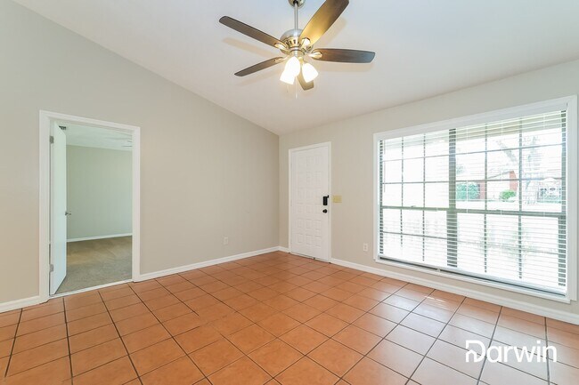 Building Photo - 4913 SE 32nd Ct