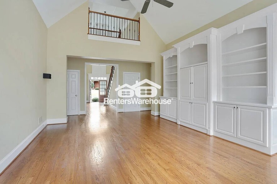 Building Photo - 653 Tabbystone NW