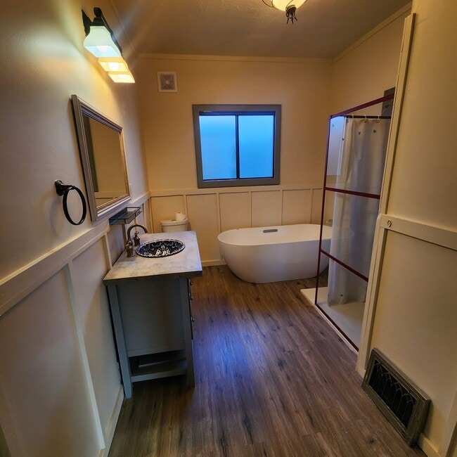 Building Photo - 2039 S Arizona St