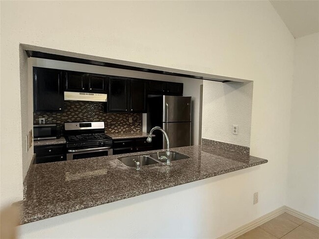 Building Photo - 4034 Kitchen Hill Ln
