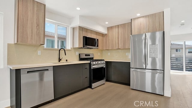 Building Photo - 1215 N Kingsley Dr