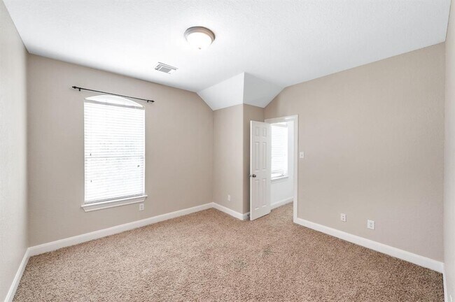 Building Photo - 24935 Crystal Stone Ln