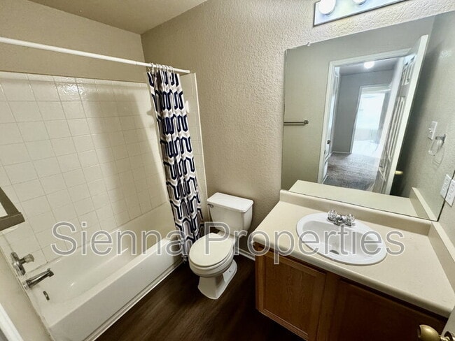 Building Photo - 398 Paddington Dr
