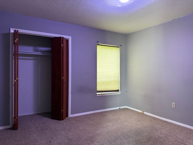 Building Photo - 113 Highland Point Cove