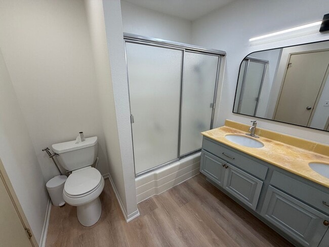 Building Photo - Rare 4 Bedroom Home with Spacious Layout in Prime La Puente Neighborhood