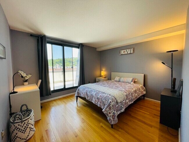 Building Photo - 59 Brainerd Rd