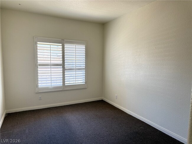 Building Photo - 5740 Crescent Landing St