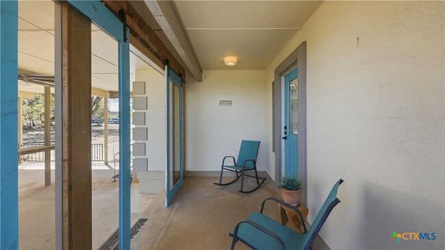 Building Photo - 1268 Lakeside Dr W