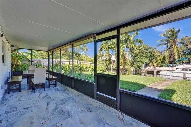 Building Photo - 4530 SW 34th Dr