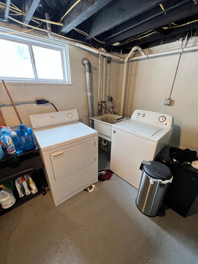 Building Photo - 1909 Garden St