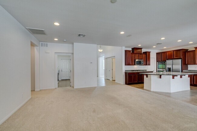 Building Photo - 12056 La Palmera Ave