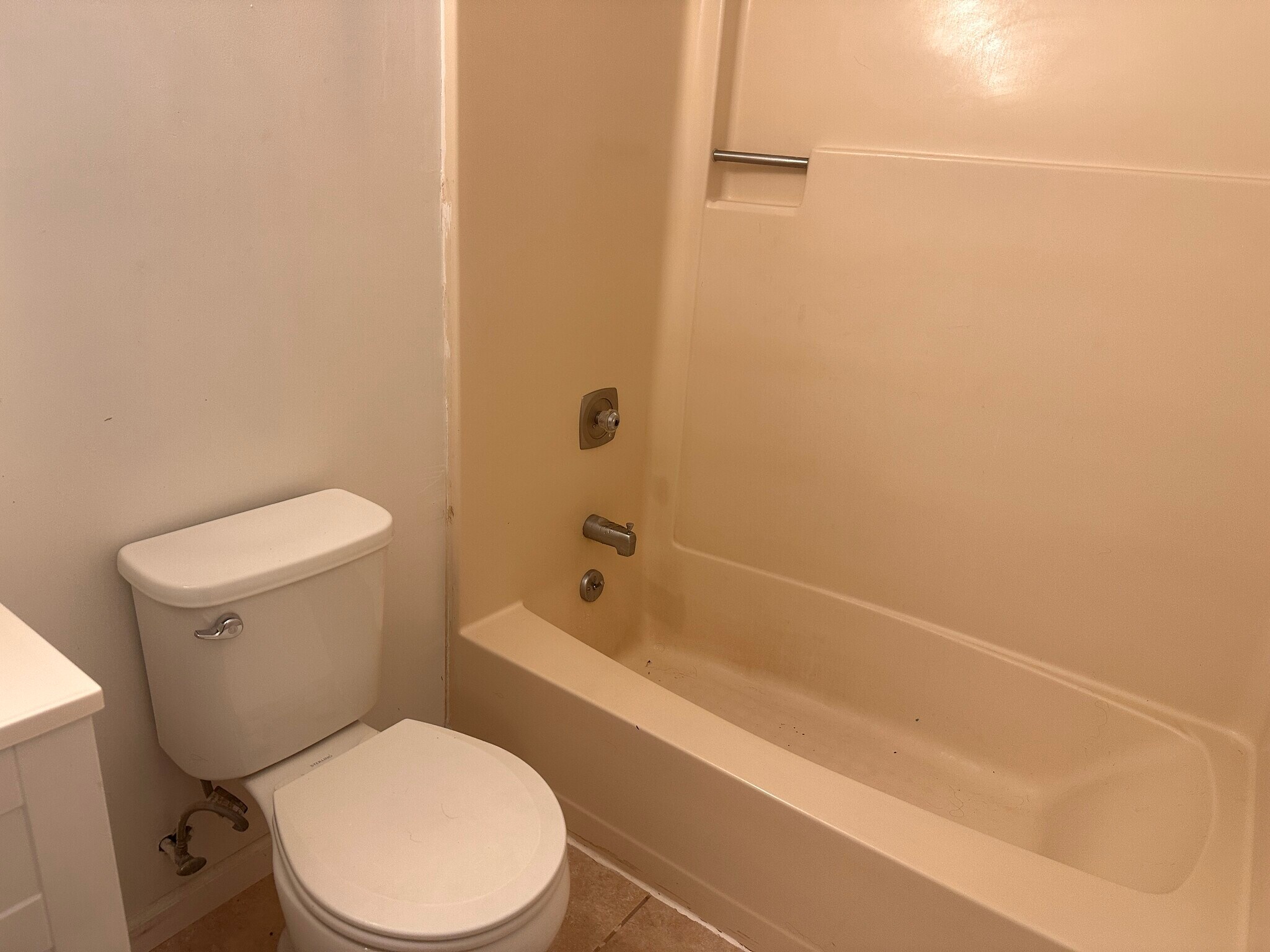 2nd bathroom - 337 E 2nd St