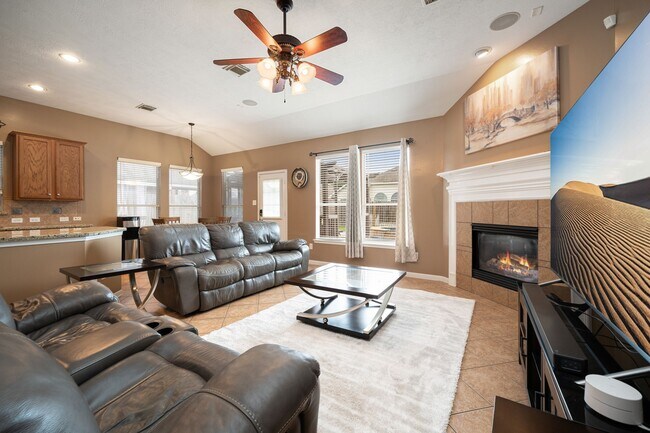 Building Photo - 13835 Cane Valley Ct