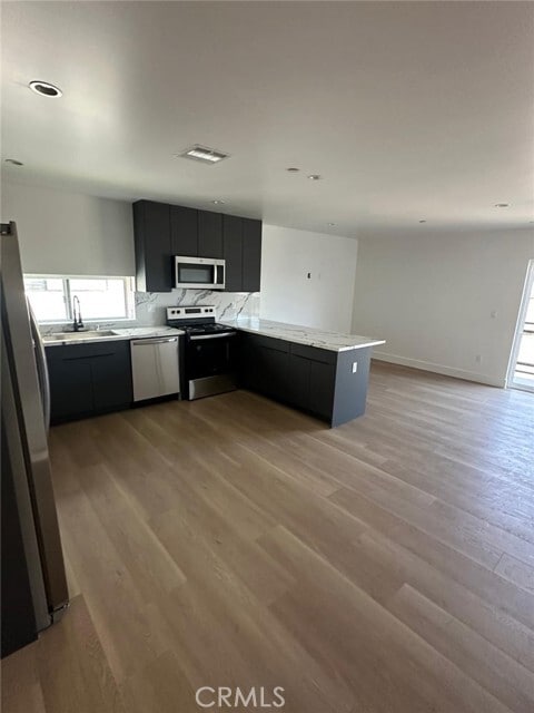 Building Photo - 656 Mariposa Ave