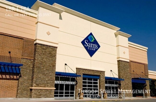 Building Photo - 1619 S Komensky Ave