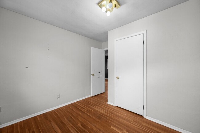 Building Photo - 1815 Cody St