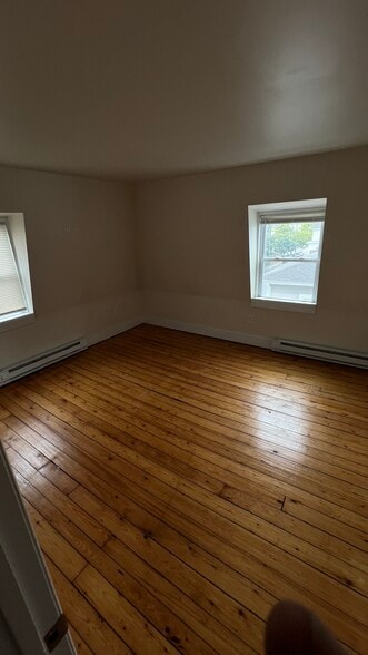 Building Photo - 44 E Bowery St