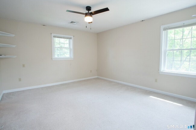Building Photo - 24 Old Mill Dr