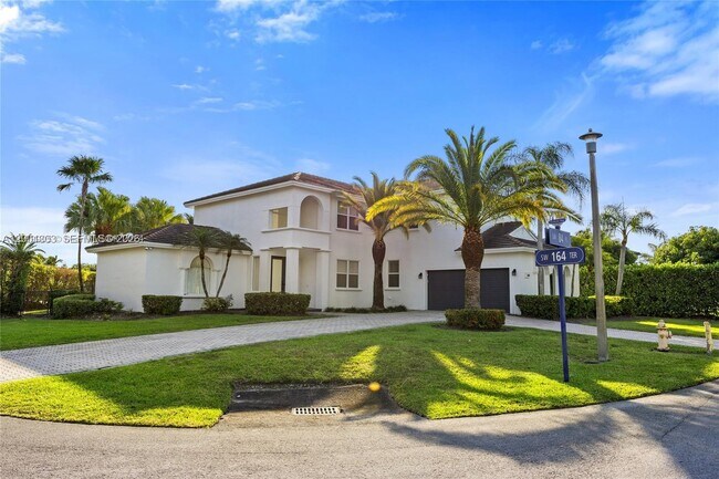 Building Photo - 16449 SW 84th Pl