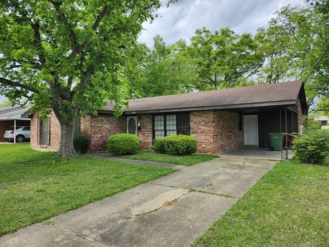 Building Photo - 1381 Biscayne Dr