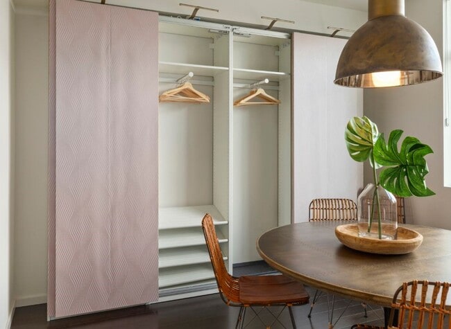 Building Photo - 3Bd/3Ba Seattle Townhouse