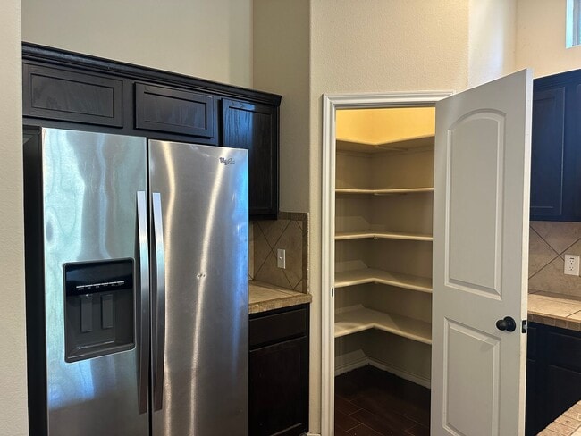 Building Photo - Townhome for rent