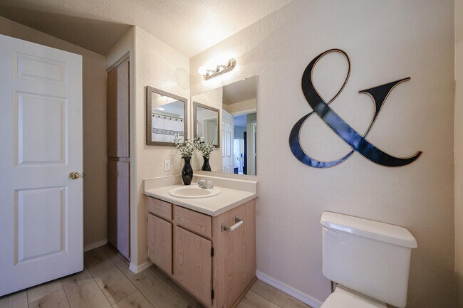 Building Photo - 3236 E Chandler Blvd