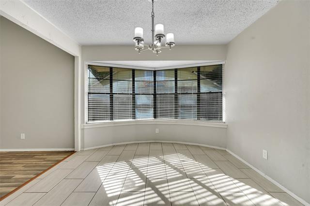 Building Photo - 3113 Peachtree Ln