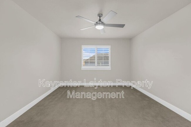 Building Photo - 1447 E Daylily Ct