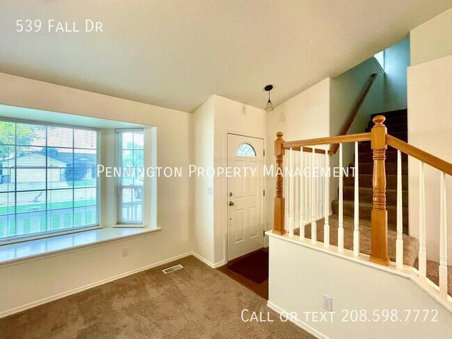 Building Photo - 539 Fall Dr