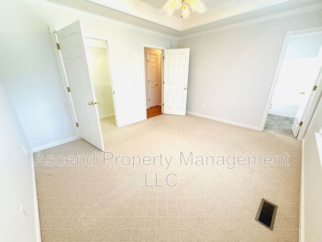 Building Photo - 10156 Baker Boy Dr