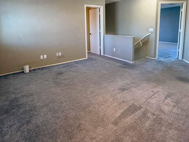 Building Photo - 3103 W Zachary Dr