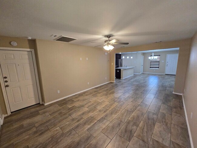 Building Photo - 5821 Doctorado Dr