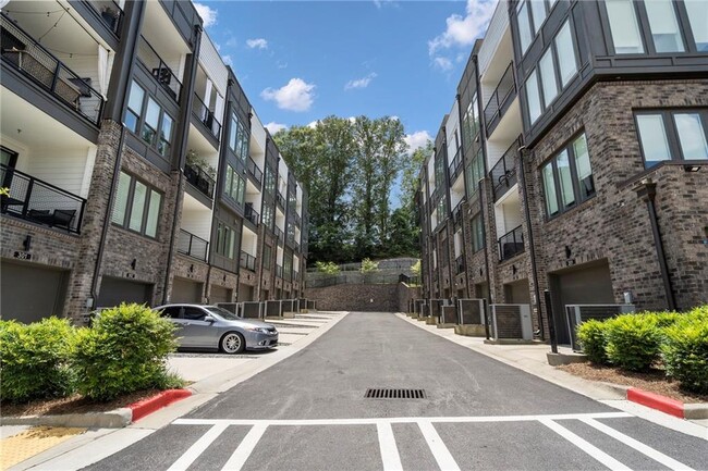Building Photo - 371 Pratt Dr SE