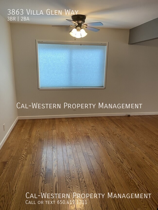 Building Photo - 3863 Villa Glen Way