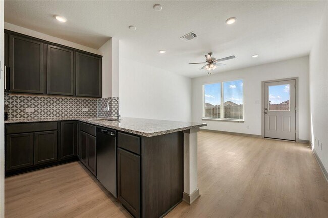 Building Photo - 270 Boatright Blvd