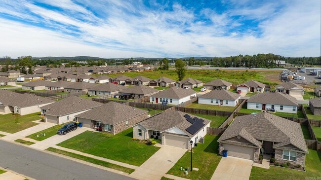 Building Photo - 10313 Brandi Kay Dr