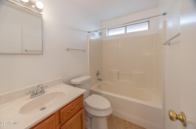 Building Photo - 12036 Willowmist Ave