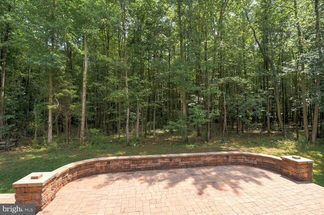 Building Photo - 45 Lockwood Dr