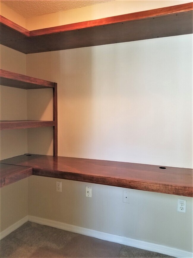 Building Photo - BEAUTIFUL 3BR/2BA IN THE LINKS @ HAILE PLANTATION!