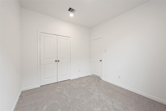 Building Photo - 31711 Wild Mdw Dr