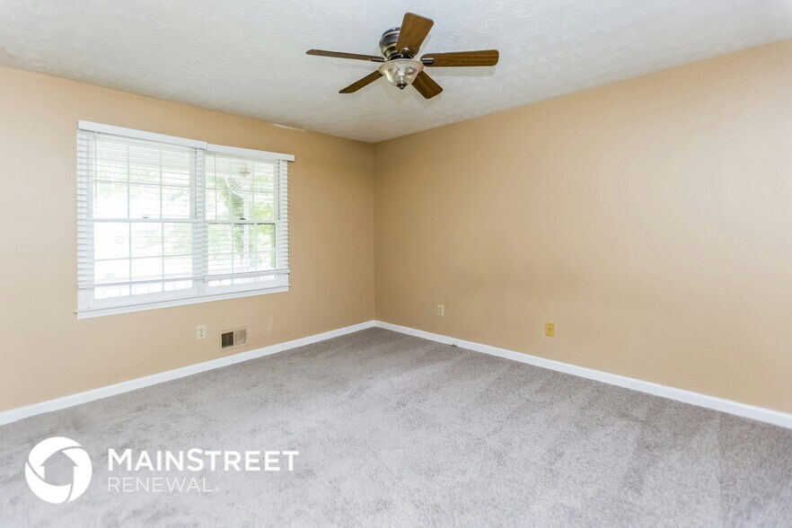 Building Photo - 5851 Taylor Creek Dr