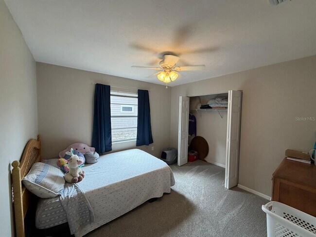 Building Photo - 4022 NW 34th Ter