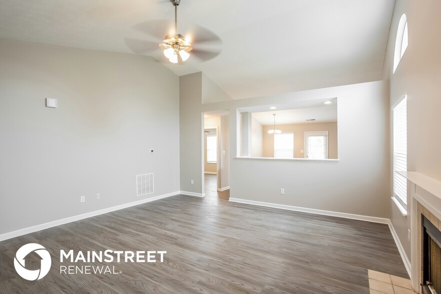 Building Photo - 10715 Tanbark Dr