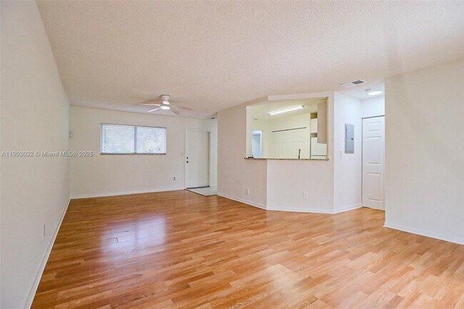 Building Photo - 3453 NW 44th St