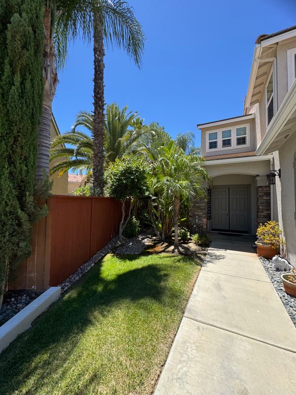 Building Photo - 38068 Floral Cir