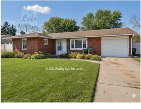 Building Photo - 1112 Skylark Dr